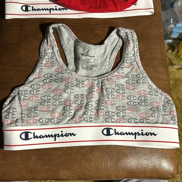 4 Pack Champion Sports Bras! 🤩 - Picture 3 of 8